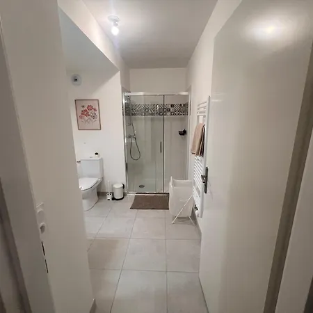 Apartament Wifi Parking Paris Chessy (Seine-et-Marne)