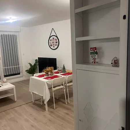Apartament Wifi Parking Paris
