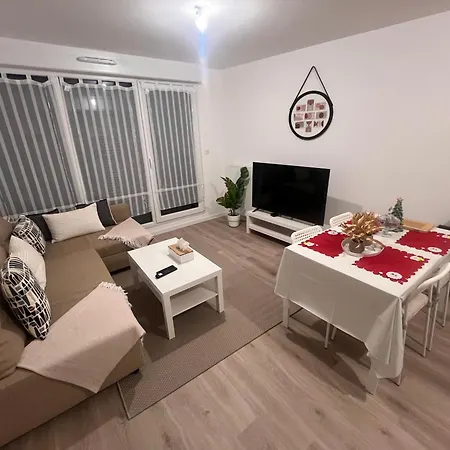 Apartment Wifi Parking Paris Chessy (Seine-et-Marne)
