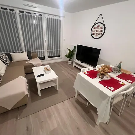 Wifi Parking Paris Apartamento Chessy (Seine-et-Marne)